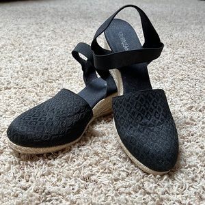 GNW flex shoes, size 8-1/2 M, black, slightly worn